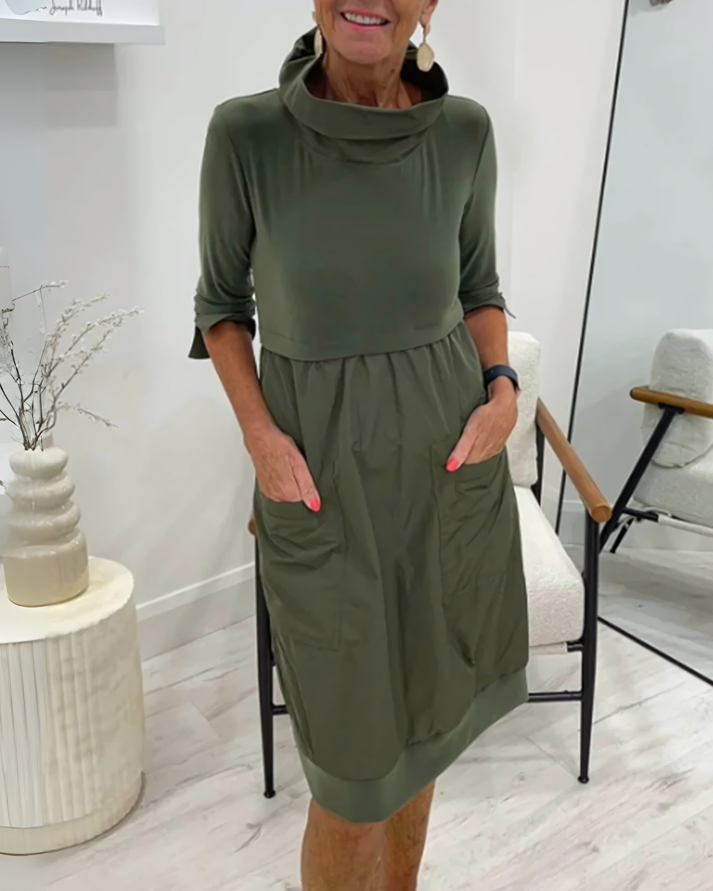 Philomena Kleid - Ein Gefühl einzigartiger Eleganz
