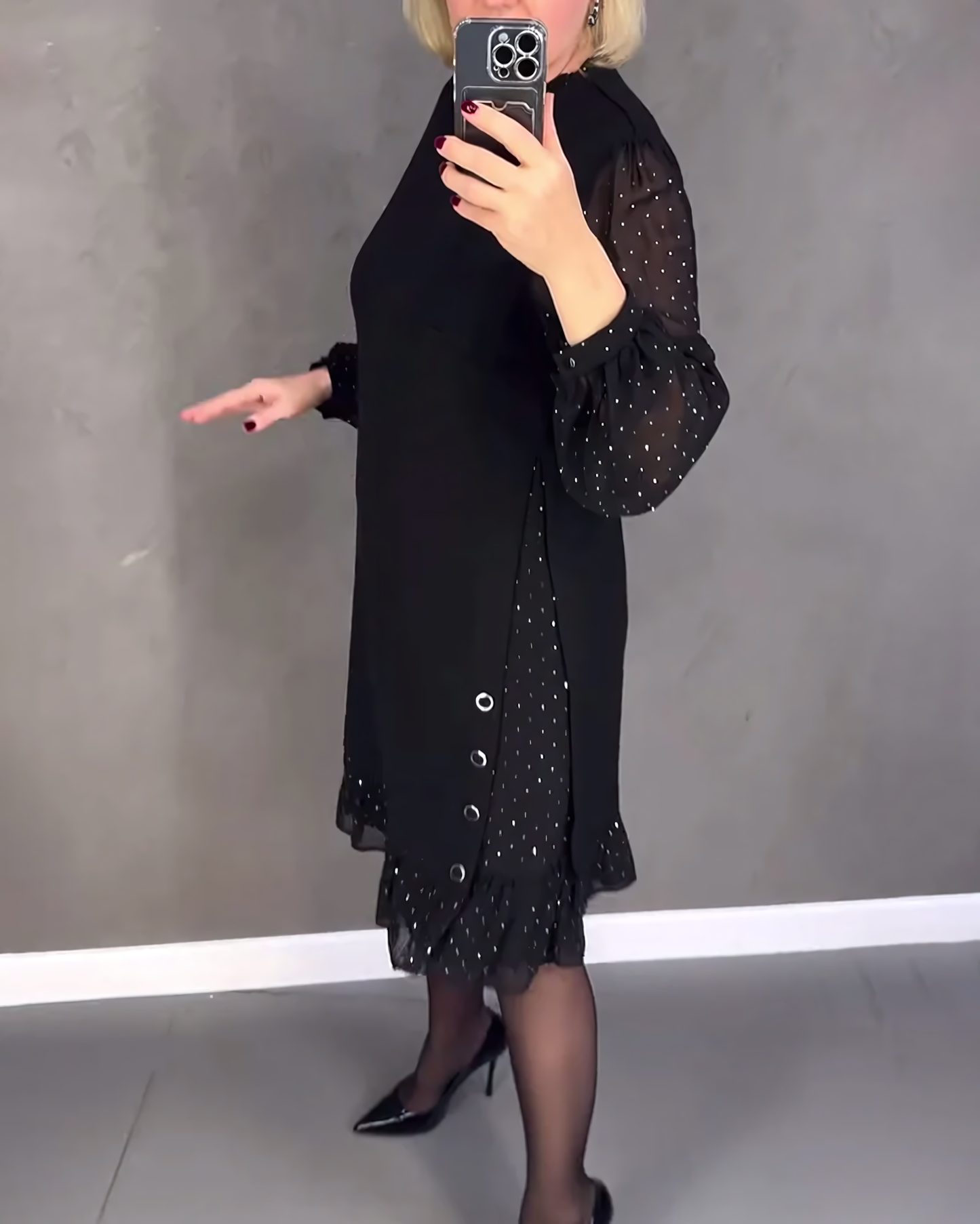 Saskia Kleid - Ein Hauch von Glamour für jeden Anlass