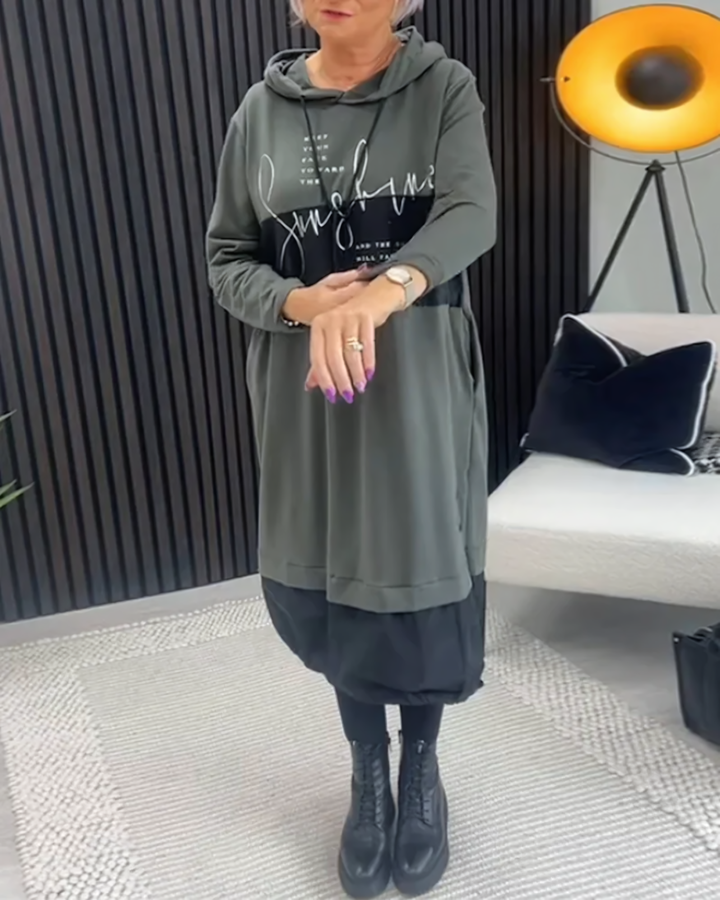 Karla Kapuzenkleid - Umarmen Sie den einzigartigen Mix aus Gemütlichkeit und Chic