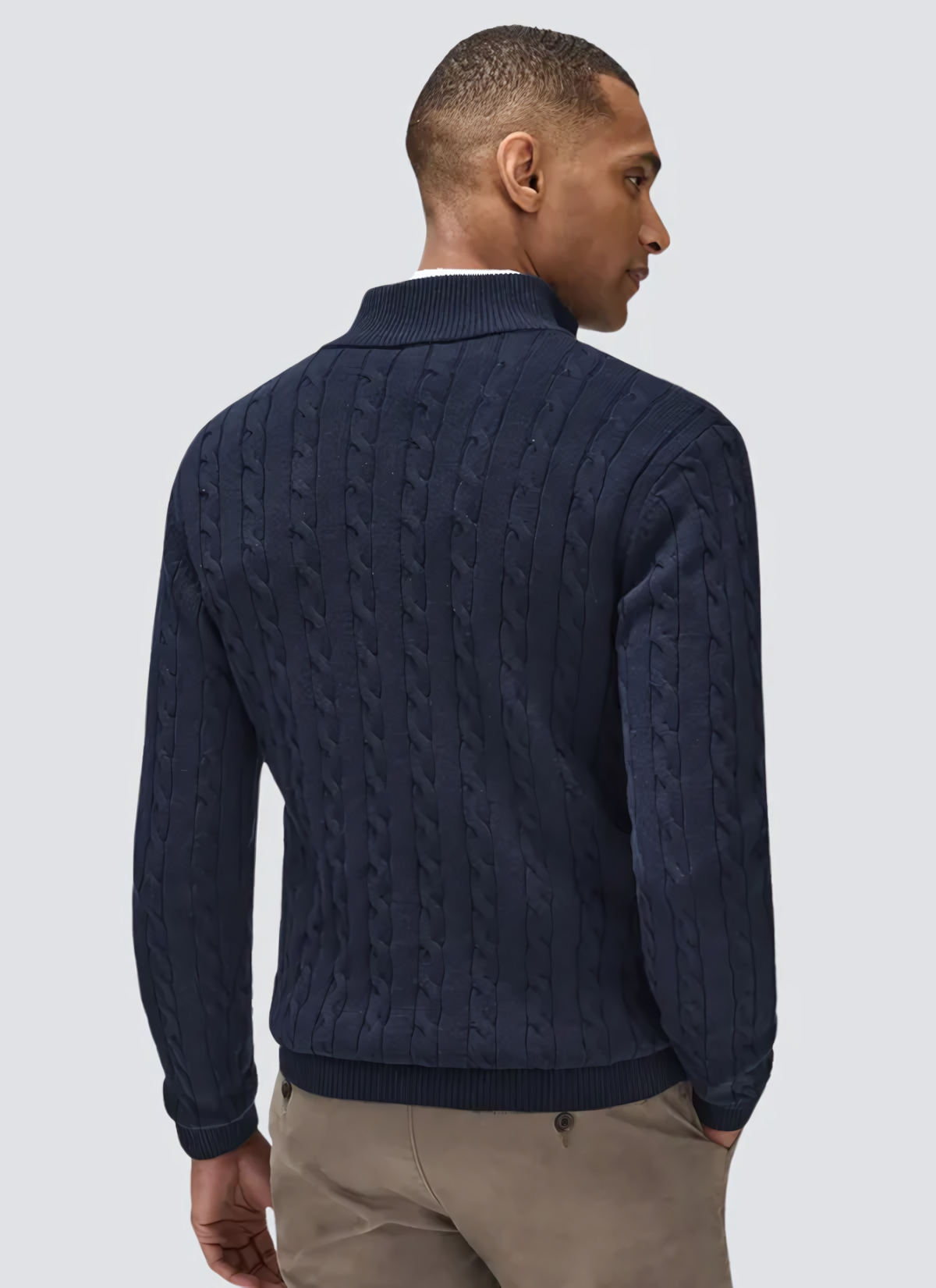 Evan Knitted Sweater - Wickle dich in luxuriöse Wärme